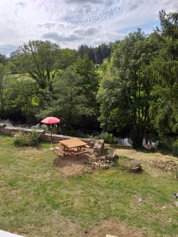 Gite Moulin De Ludieras Busserolles Екстериор снимка